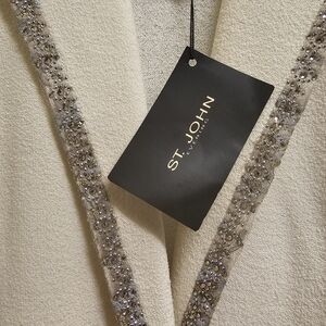 St. John Evening Size 6 Cream Suit